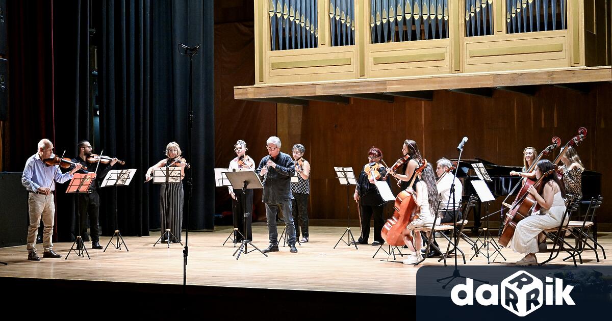 Втората Творческа академия за таланти в Сливен завърши с концерт спектакъл