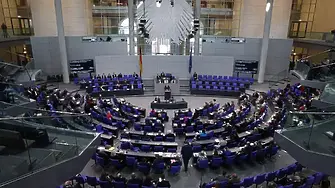 Съмнения за корупция: Обискираха офиси на германски крайнодесен депутат
