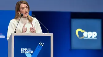 Мецола размаха пръст на Сърбия