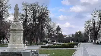 В понеделник ще преобладава слънчево време с временно увеличение на облачността