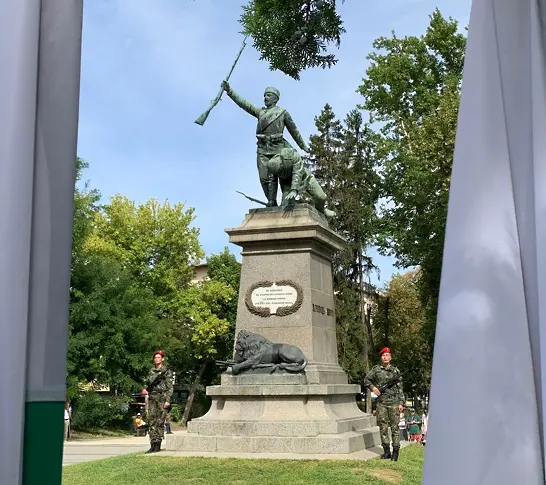  Плевен означи 140 година от Деня на Съединението на Княжество България и Източна Румелия/СНИМКИ/ 