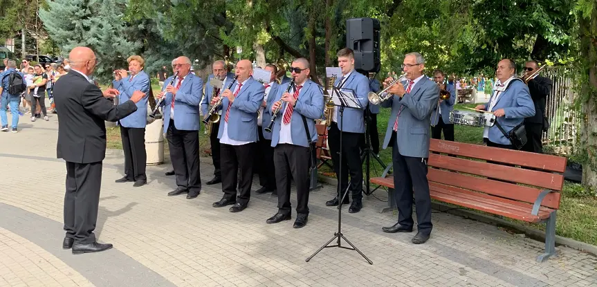  Плевен означи 140 година от Деня на Съединението на Княжество България и Източна Румелия/СНИМКИ/ 