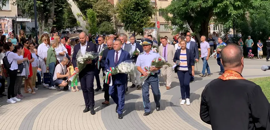  Плевен означи 140 година от Деня на Съединението на Княжество България и Източна Румелия/СНИМКИ/ 