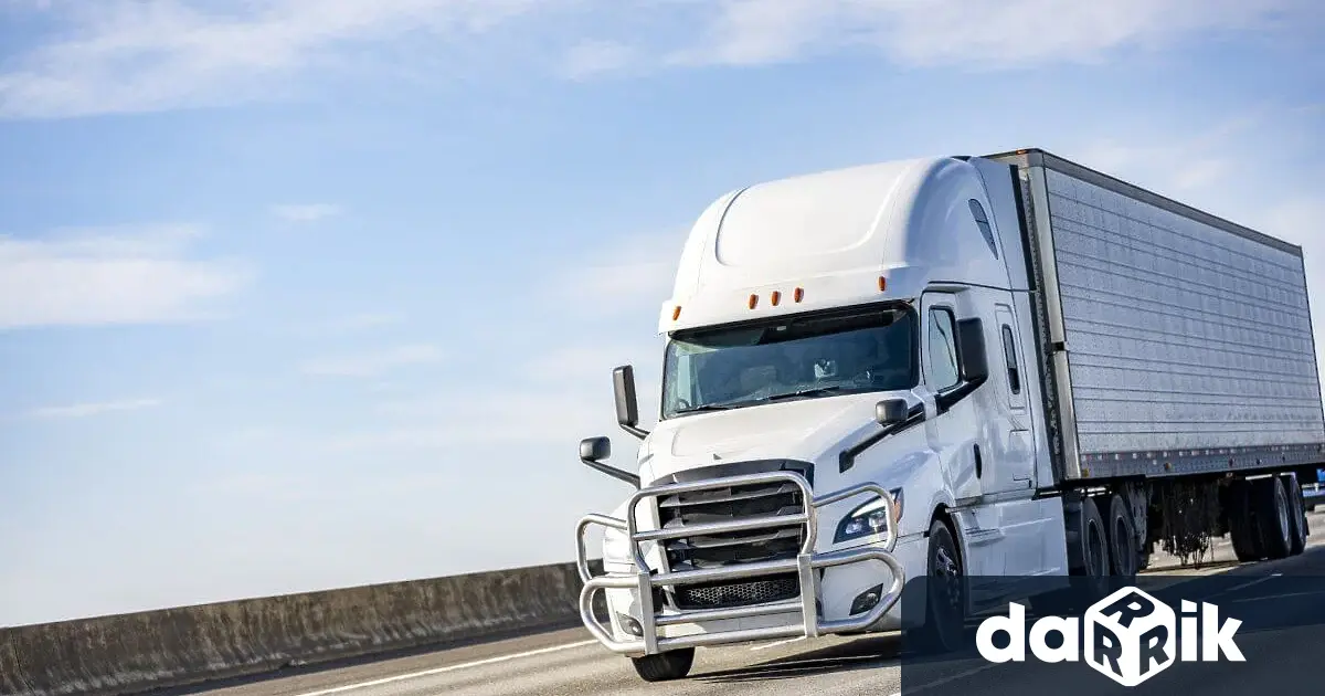 Три камиона с турска регистрация са профучали със скорост от