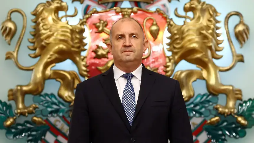 Радев: Президентството е единствената държавна институция, която няма служебни автомобили
