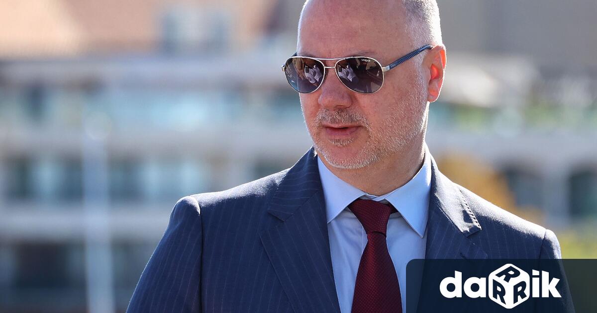 Правителството получи ново доверие коментира премиерът Росен Желязков пред журналисти