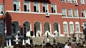 Урок по човечност и мечти, полетели в небето, дадоха началото на учебната година в НТГ – Пловдив