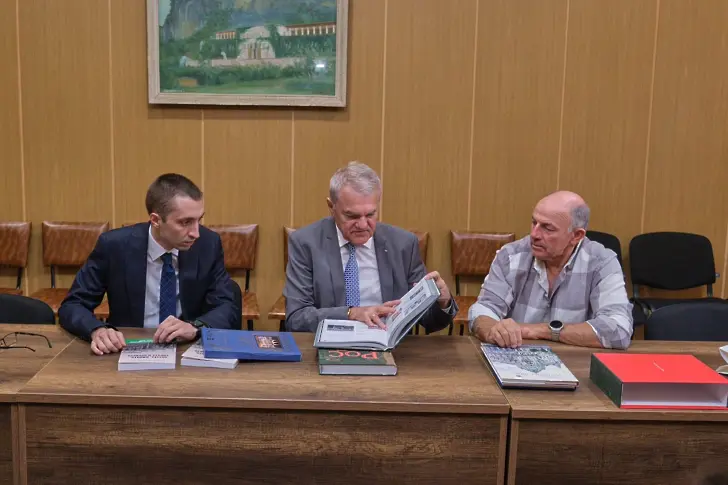Дарения от визитата в Ростов и нови идеи за сътрудничество между Плевен и Ростов на Дон