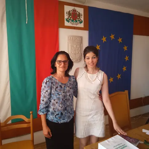  Людмила Стоянова показа третата си книга „ Спусъци ” в родния си град Левски 