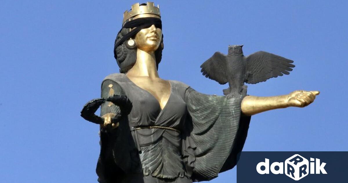 Православната църква почита светите великомъченици Надежда Вяра Любов и майка