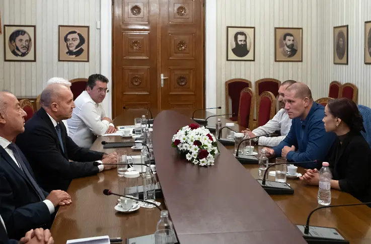 Радев се заема със сигнали за злоупотреби във ВМЗ-Сопот