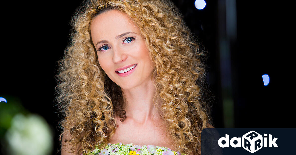 Деси Добрева ще пее в Сливен по време на първата