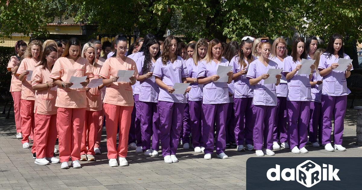 Започна новата академична година в сливенския филиал на Медицински университет Варна