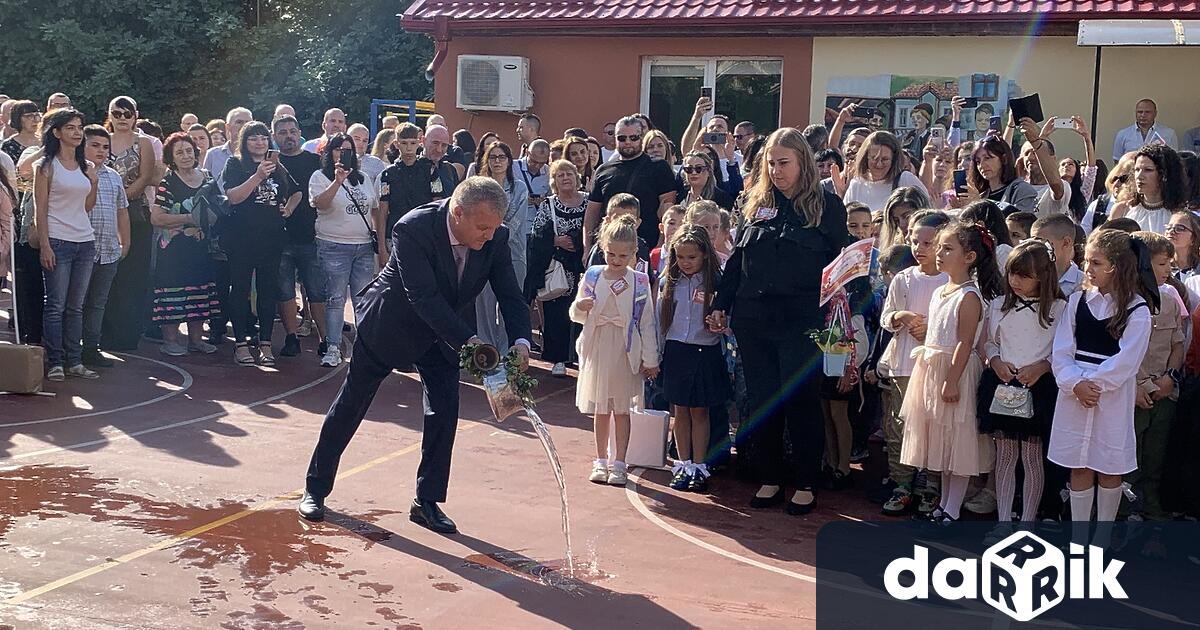 С традиционно внушително тържество в ИНУ Христо ботев Плевен
