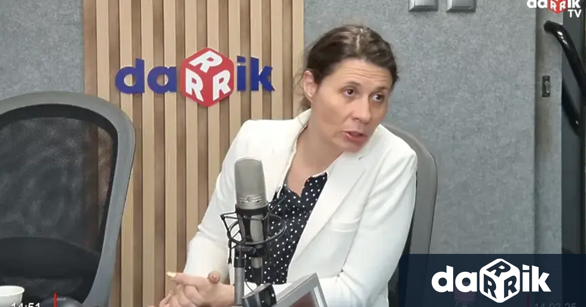 По време надебатите за вота на недовериесрещу правителствотодепутатката от ПП ДБ