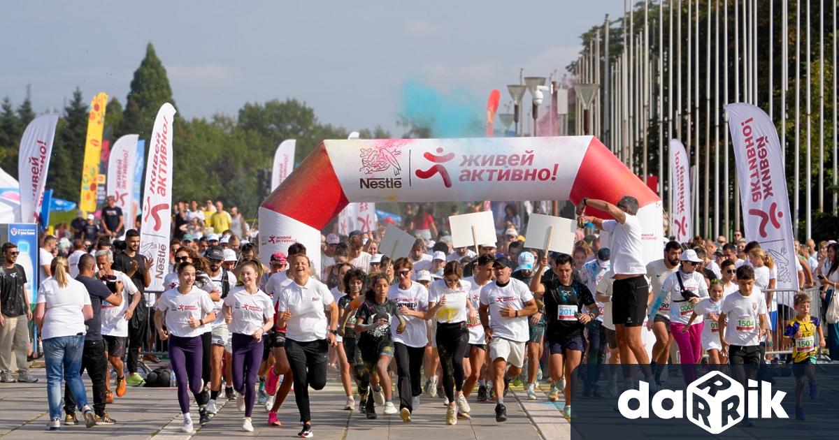 С мощни възгласи Много е яко в цветната тичаща еуфория