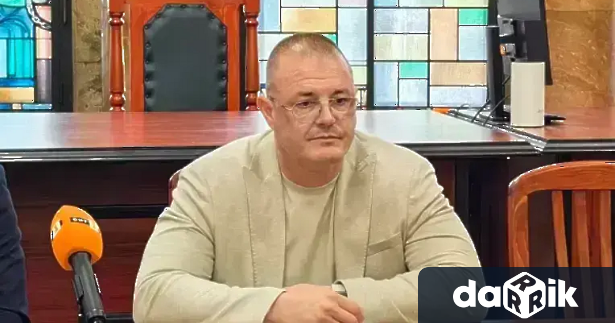 Състоянието на директора на ОДМВР Русестарши комисарНиколай Кожухаровсеподобрява съобщиха заРусе Медиаот