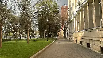 В четвъртък ще преобладава слънчево време с развитие на купести облаци след обед