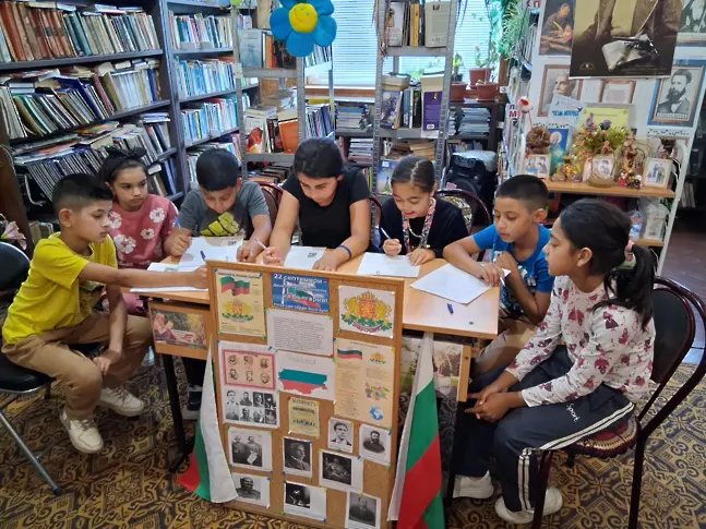 Урок по родолюбие се проведе в читалището на село Асеновци