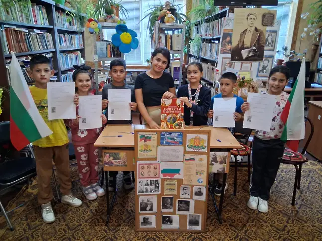  Урок по родолюбие се организира в читалището на село Асеновци 