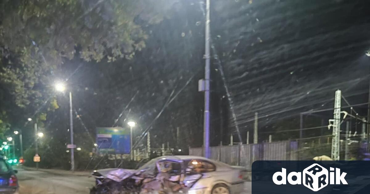 45 годишен мъж загина след като катастрофира с автомобила си БМВ