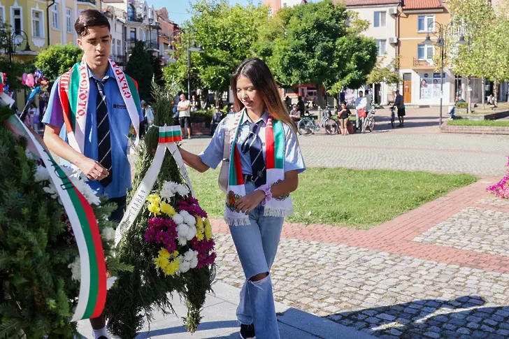 117 години Независимост отбелязаха в Севлиево