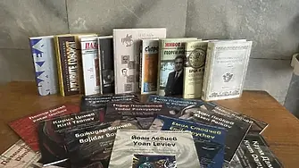 Национален дарителски фонд дари повече от 500 книги на библиотеки от община Враца