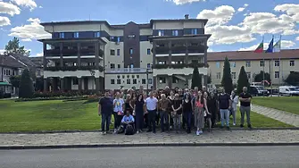 Над 40 творци от Международното биенале на стъклото гостуваха в Трявна