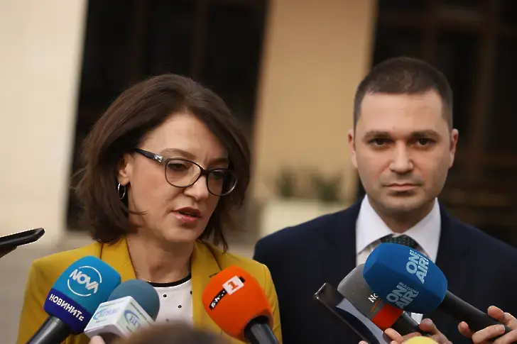Прокурорският син, задържан за отглеждане на марихуана, остава в ареста