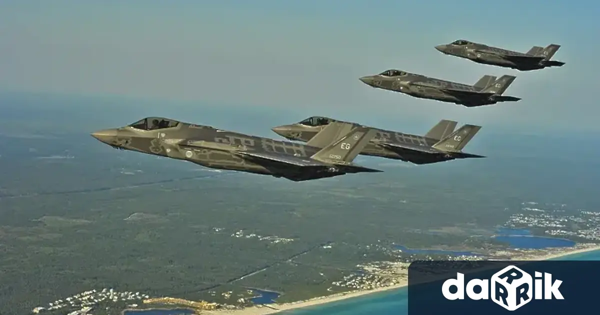 Полски и съюзнически самолети бяха вдигнати във въздуха рано днес