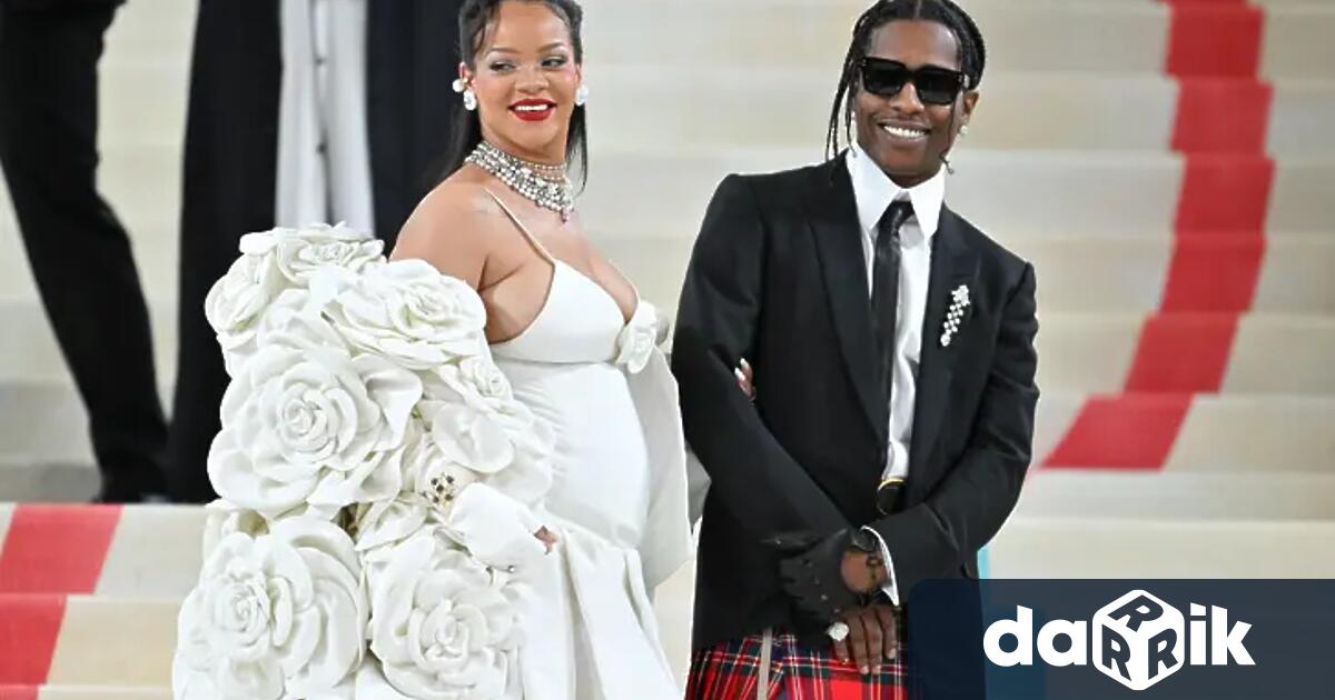 Риана вече не е единственото момиче у дома Певицата и модна