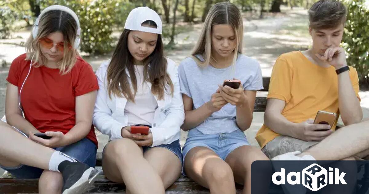 Поколението Z родено между 1997 и 2012 г е възрастовата