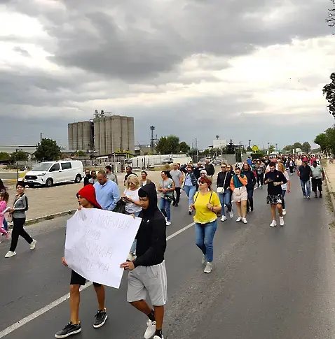 Жителите на село Труд започват безсрочни протести, затварят Карловско шосе в неделя