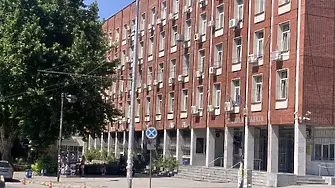Съдът в Плевен задържа 5 лица, за ръководене и участие в организирана престъпна група