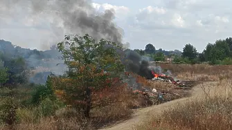 Три пожара в рамките на минути вдигнаха на крак огнеборците в Стамболийски