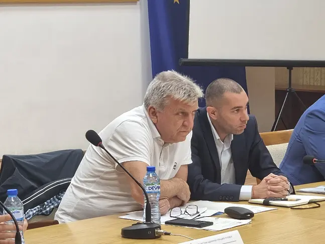Министър Манол Генов: Към момента са взети възможните мерки по отношение на безводието в Плевен и региона 