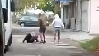 Поредна проява на агресия сред младежи – този път срещу възрастен мъж