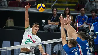 Алекс Николов лети към приза за топ реализатор на Световното