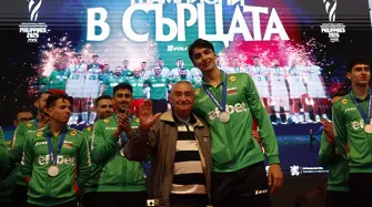 Димитър Каров към волейболистите: С това, което вие направихте, разплакахте България от радост