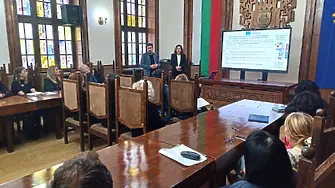 Представиха концепцията за интегрирани териториални инвестиции „Образователна устойчивост и социален интегритет за община Ловеч и партньори“ с участието на Община Плевен