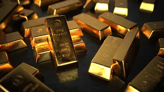 Цената на златото за първи път премина рекордните 4 000 долара