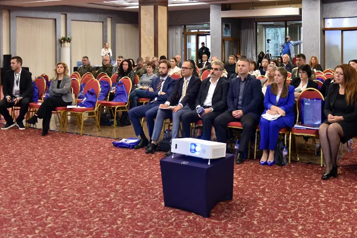 Представиха в Сливен стъпките по въвеждането на еврото и готовността на България за влизането в еврозоната 