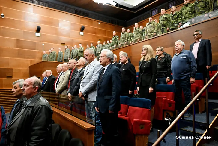 Удостоиха 13-о бригадно командване с отличие на Сливенска община