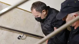 "Домашен арест" за Стойчо Захариев, управлявал композицията за нелегалните цигари от Момково