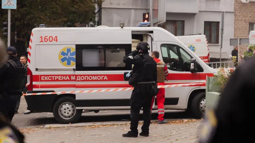 Най-малко 30 ранени при руска атака срещу жп гара в Украйна