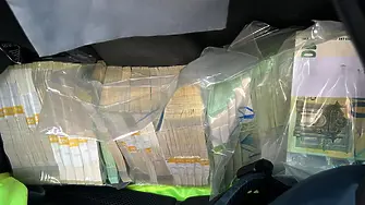 Четирима обвинени за пране на пари и участие в престъпна група, действала чрез еротичен сайт в Пловдив