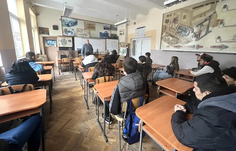 Лекция по превенция в ПГССТ „Н. Й. Вапцаров“ гр. Левски