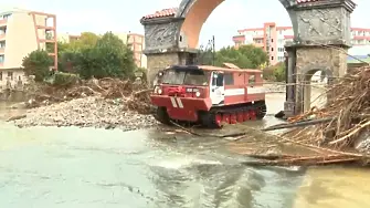 Амфибия патрулира из курорта Елените