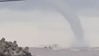 Водно торнадо край Царево, обявено е бедствено положение (ВИДЕО)