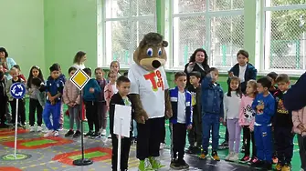 Шестото издание на образователната кампания „Пресичам безопасно с TEDI” стартира от Велико Търново